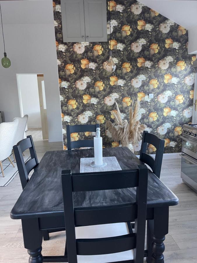 Cosy Apartment With Fire Stove Athlone Zewnętrze zdjęcie